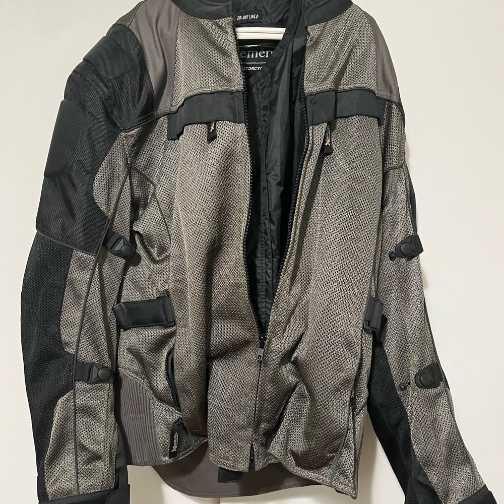 Xelement Men's 'Venture' Black with Gray Tri-Tex and Mesh Jacket with X-Armor